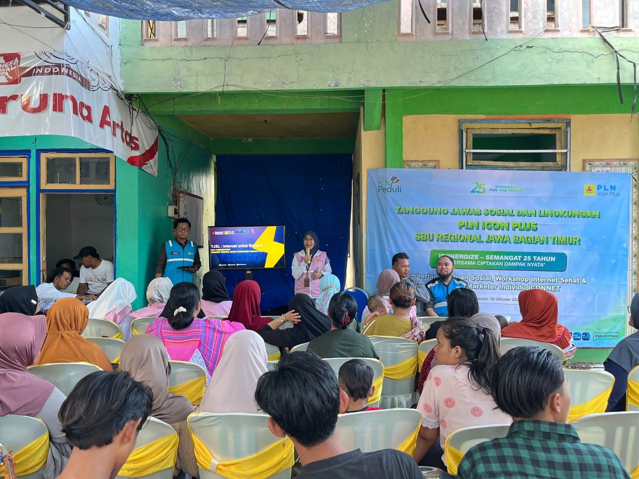 Dorong Pemberdayaan Masyarakat, PLN Icon Plus Hadirkan Literasi Digital dan Bantuan Sosial di Sidoarjo