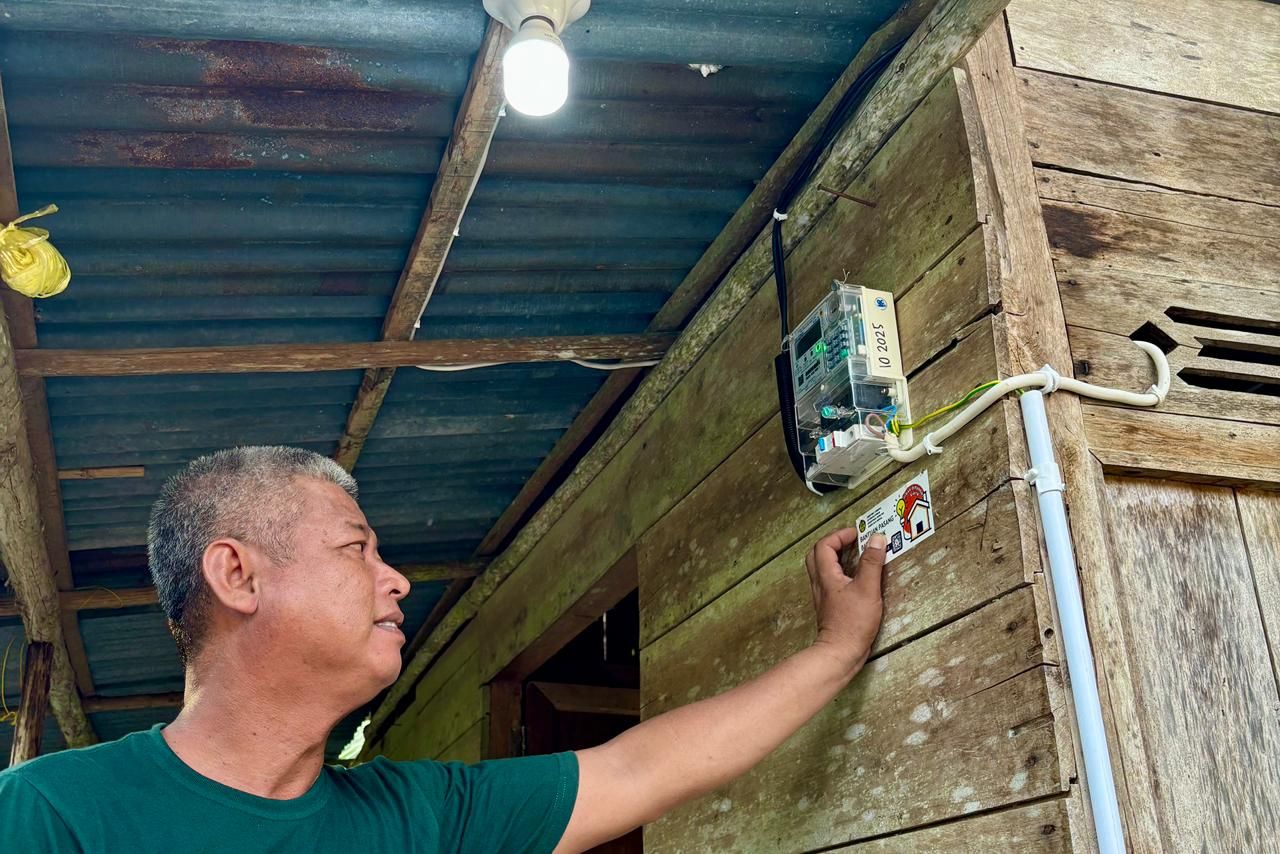 Memaknai Hari Pahlawan, PLN Wujudkan Terang bagi Warga Musi Banyuasin lewat BPBL