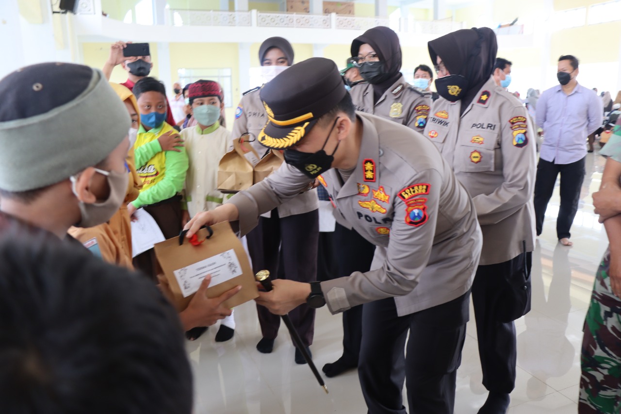 Keceriaan Anak Malang Saat Vaksin di Kunjungan Kapolres