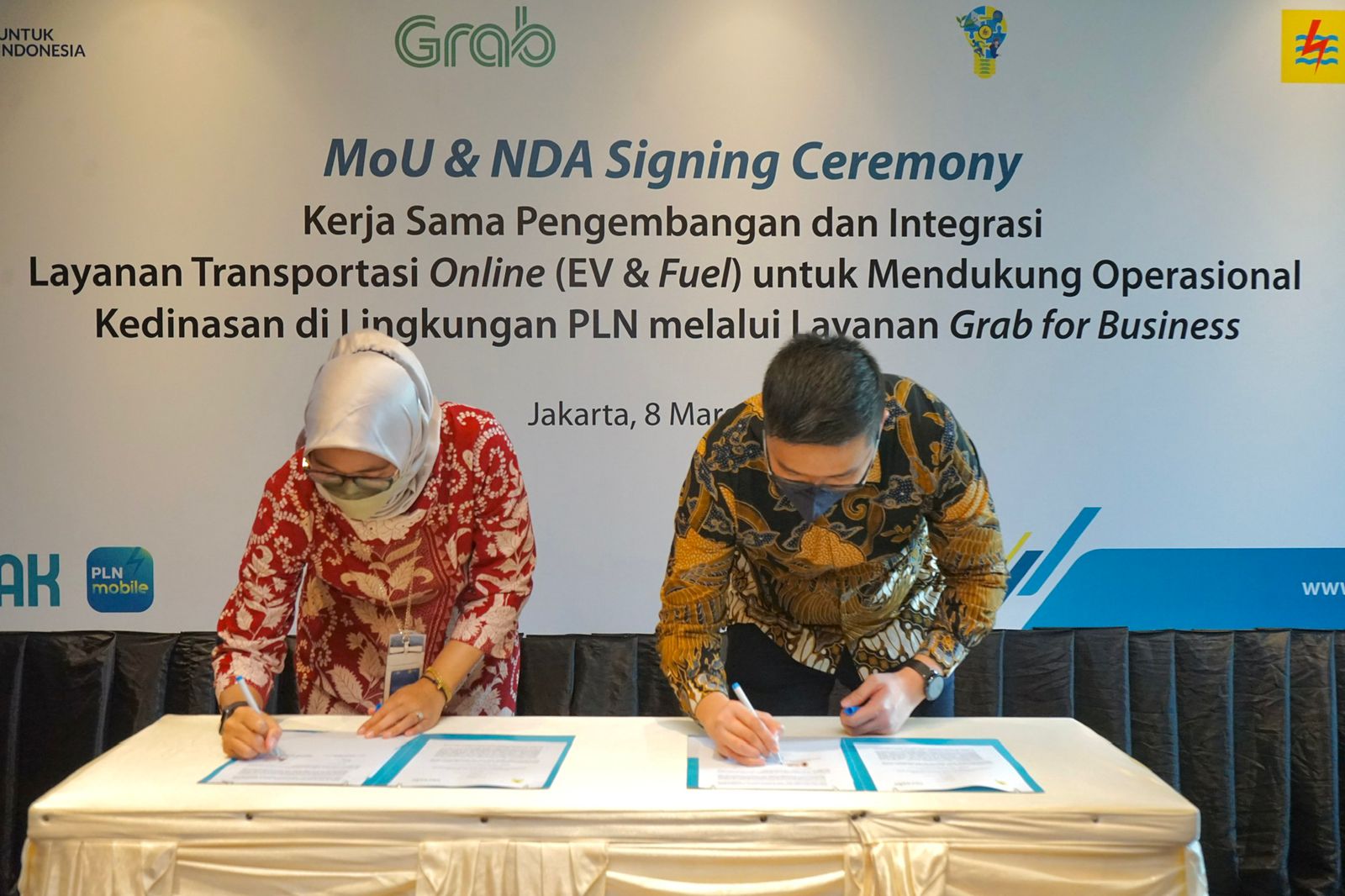 Perkuat Digitalisasi Sistem Transportasi, PLN Gandeng Grab Untuk Efisiensi dan produktivitas Operasional