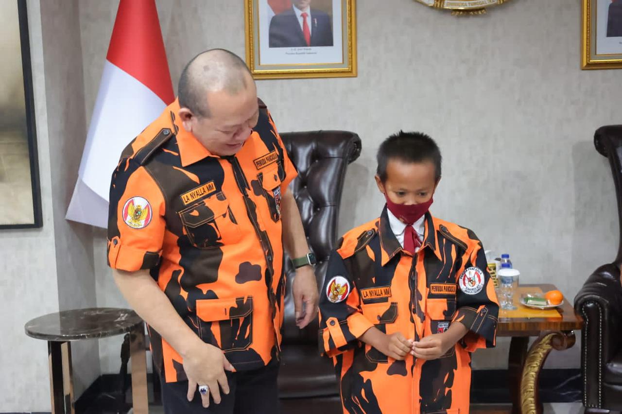 Bertemu Bocah SD Bercita-cita Jadi Anggota PP, LaNyalla: Menanamkan Nilai Pancasila Harus Sejak Dini