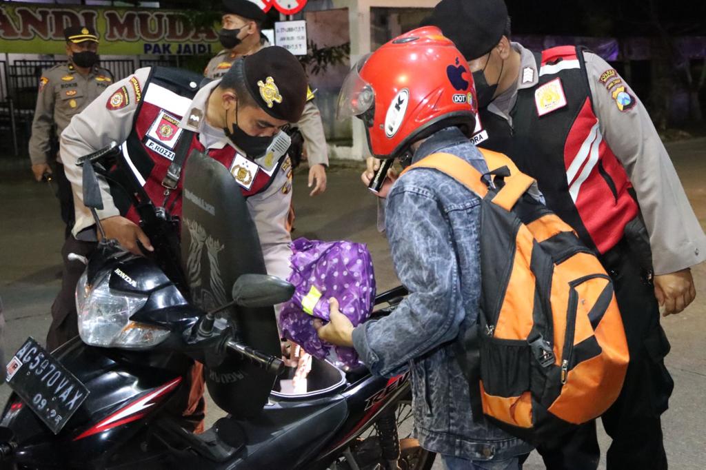 Jaga Suasana Kondusif di Bulan Puasa, Polres Nganjuk Gelar Patroli Ramadan Skala Besar