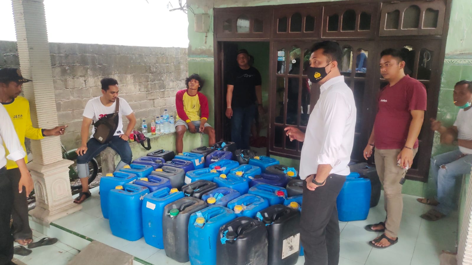 Pelihara Kamtibmas,Polres Kediri Kota Berhasil Amankan 140 Jerigen Ciu