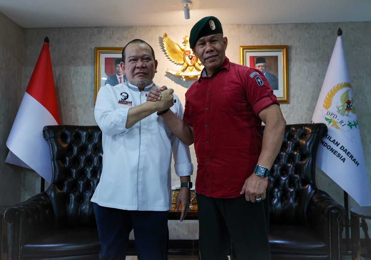 Silaturahmi ke Ketua DPD RI, Ruslan Buton Prihatin dengan Kondisi Bangsa