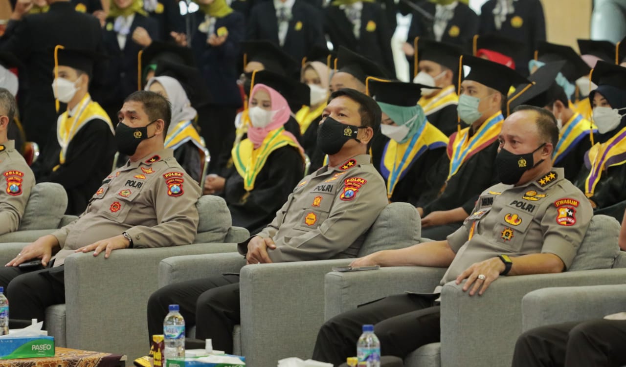 Kapolda Jatim Dampingi Wakapolri Beri Ceramah Kebangsaan di Universitas Negeri Jember