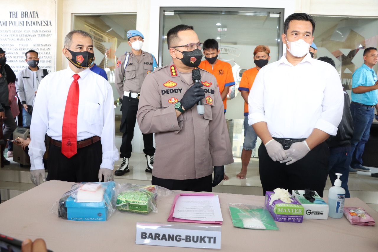 Ungkap Peredaran Narkoba di Banyuwangi, Polisi Berhasil Menyita Sabu 1 Kilogram