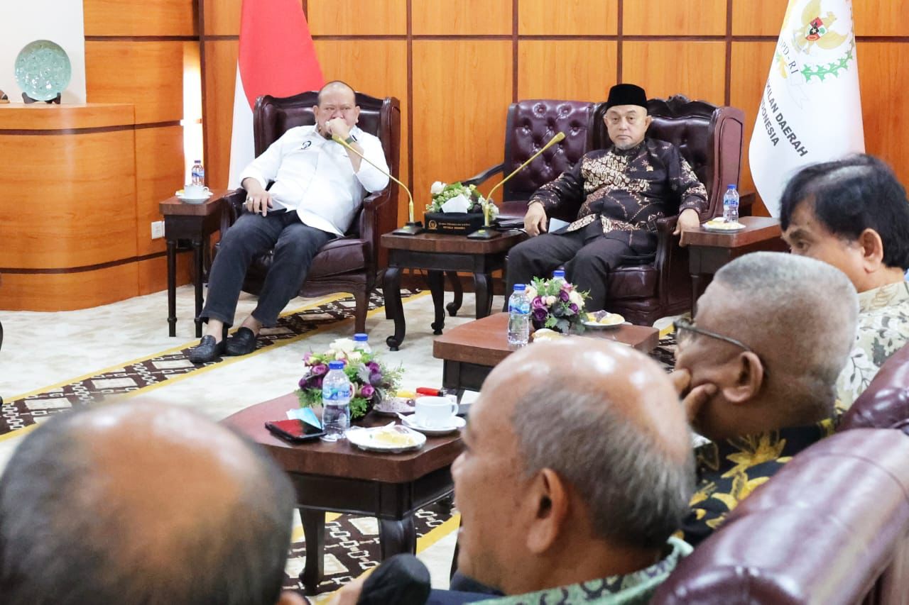 Terima Aktivis dan Pegiat Konstitusi, LaNyalla Tegaskan UUD 1945 Solusi Kedaulatan