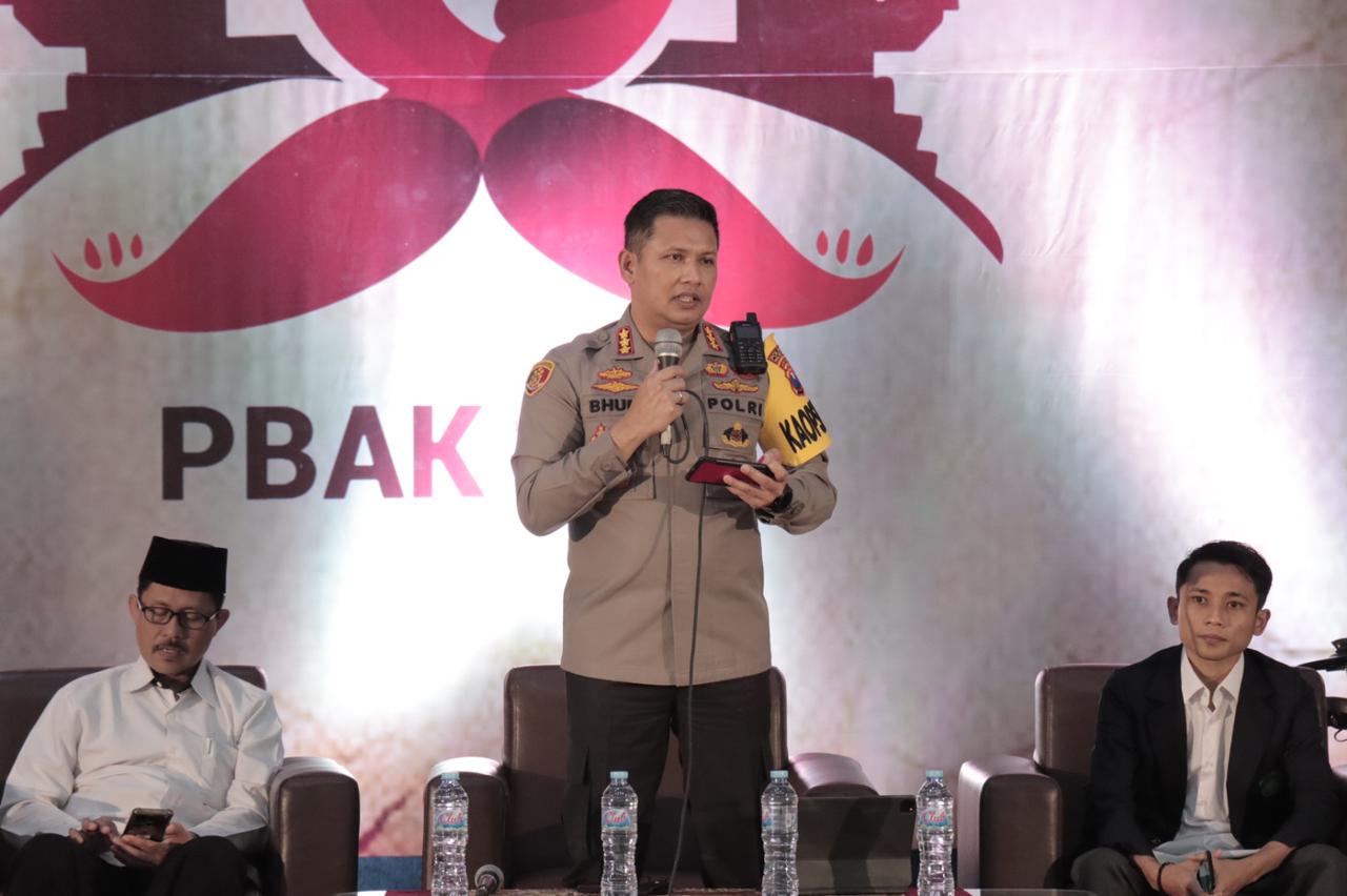 Sampaikan Wawasan Kebangsaan di UIN Malang,Kapolresta Malang Kota Ajak Mahasiswa Merajut Persatuan dan Kesatuan