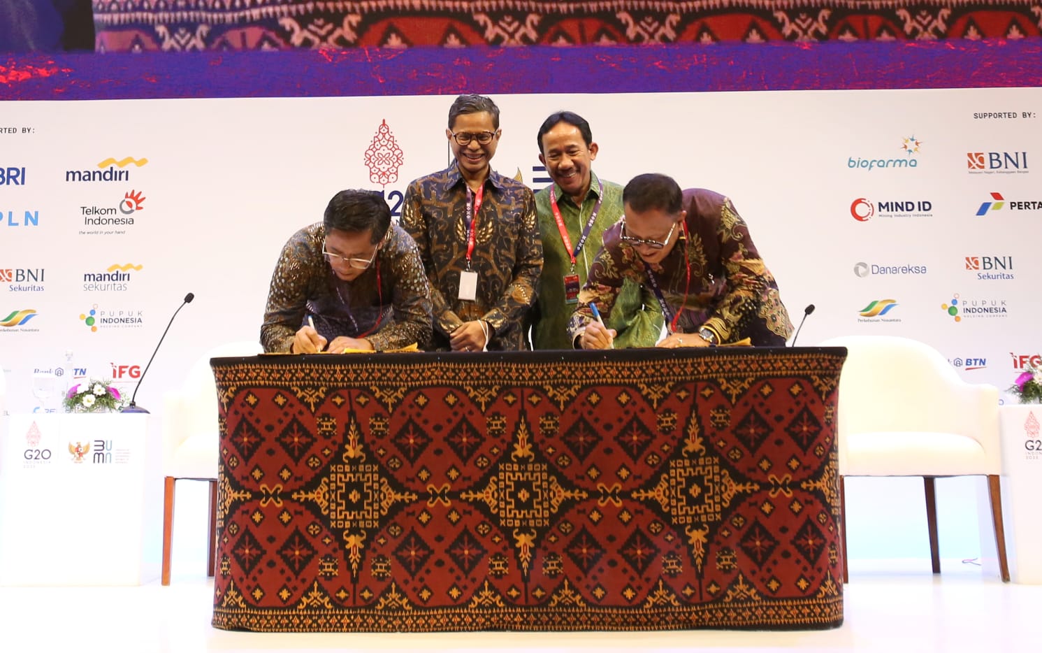 Komit Capai Net Zero Emission, PLN dan PTBA Jajaki Kemungkinan Pensiun Dini PLTU Pelabuhan Ratu