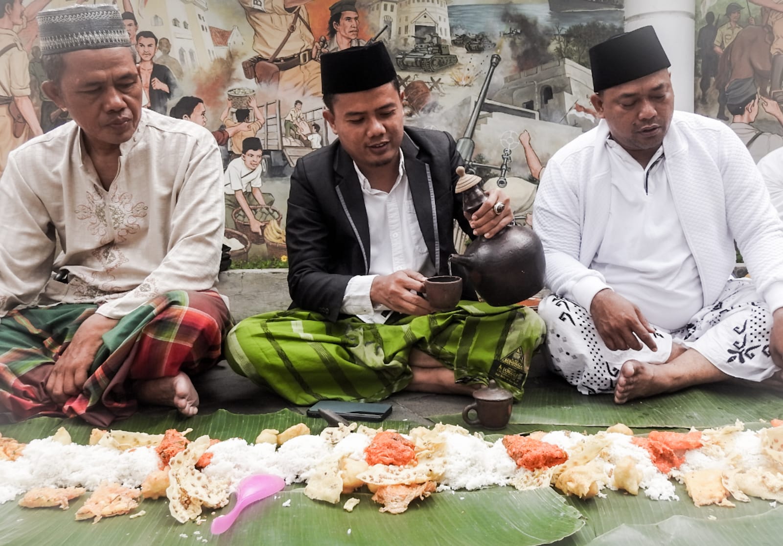 Peringati Hari Santri, AMI Ajak Semua Pengurus Kenang Pejuang Kemerdekaan di Tugu Pahlawan