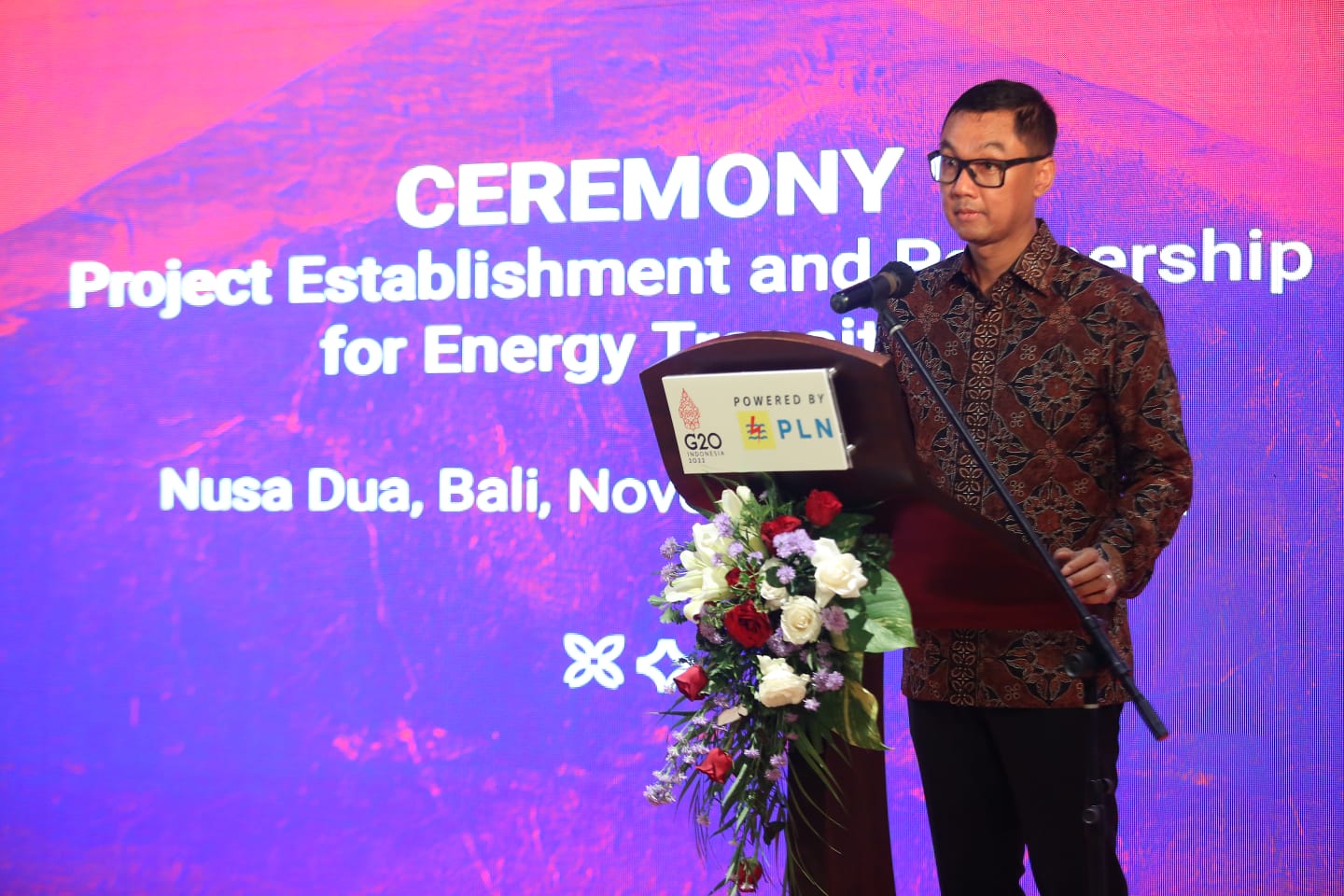 PLN Gandeng JBIC Kerja Sama Investasi Transisi Energi