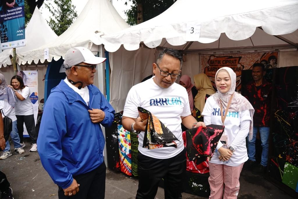 Berlangsung Meriah, Sinergi PLN dengan Stakeholders Sukseskan Jalan Sehat HUT ke-25 BUMN