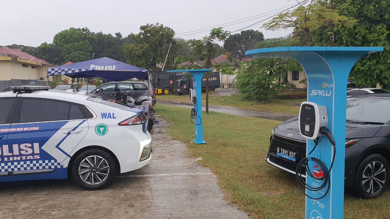 Mobil Listrik Jadi Kendaraan Utama KTT ASEAN, PLN Siapkan 108 Charging Station di Labuan Bajo