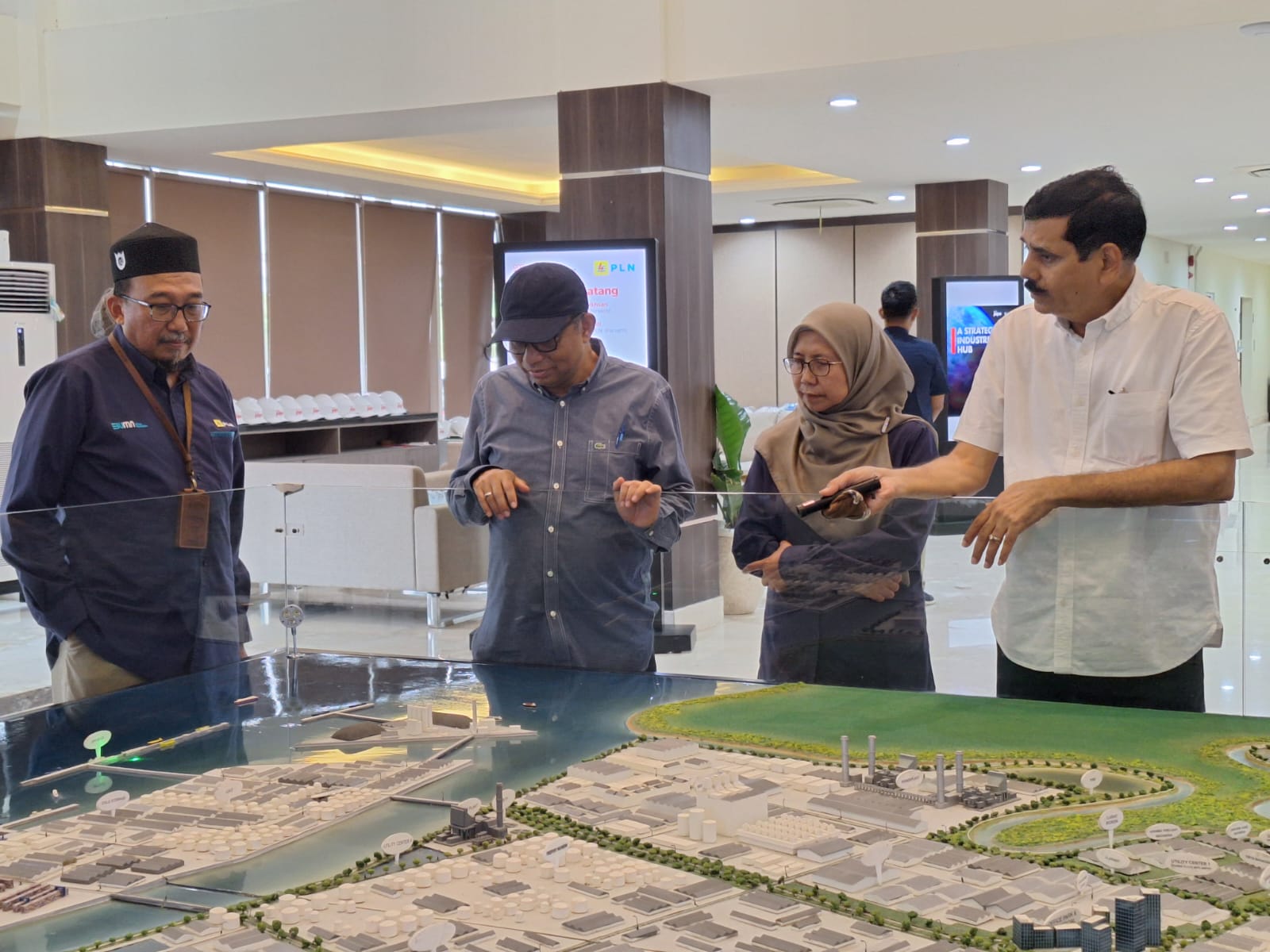 Dukung Penyediaan Keandalan Kelistrikan KEK Gresik, PLN Langkah Sigap Percepat Pembangunan Koordinasi dengan PT BKMS