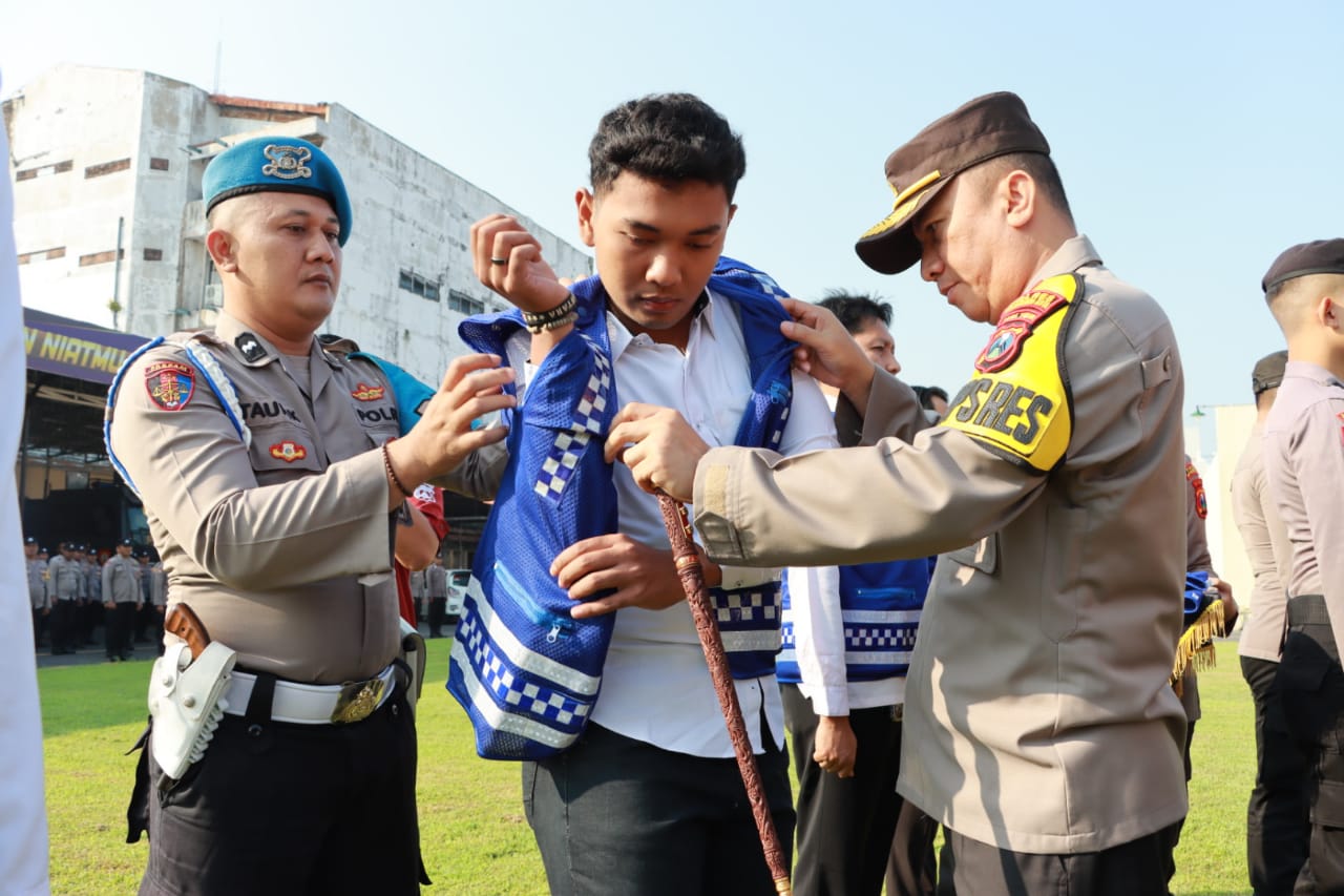 Polresta Mojokerto Perkuat Kamtibmas Dengan Menugaskan Ratusan Polisi Hingga Tingkat RW