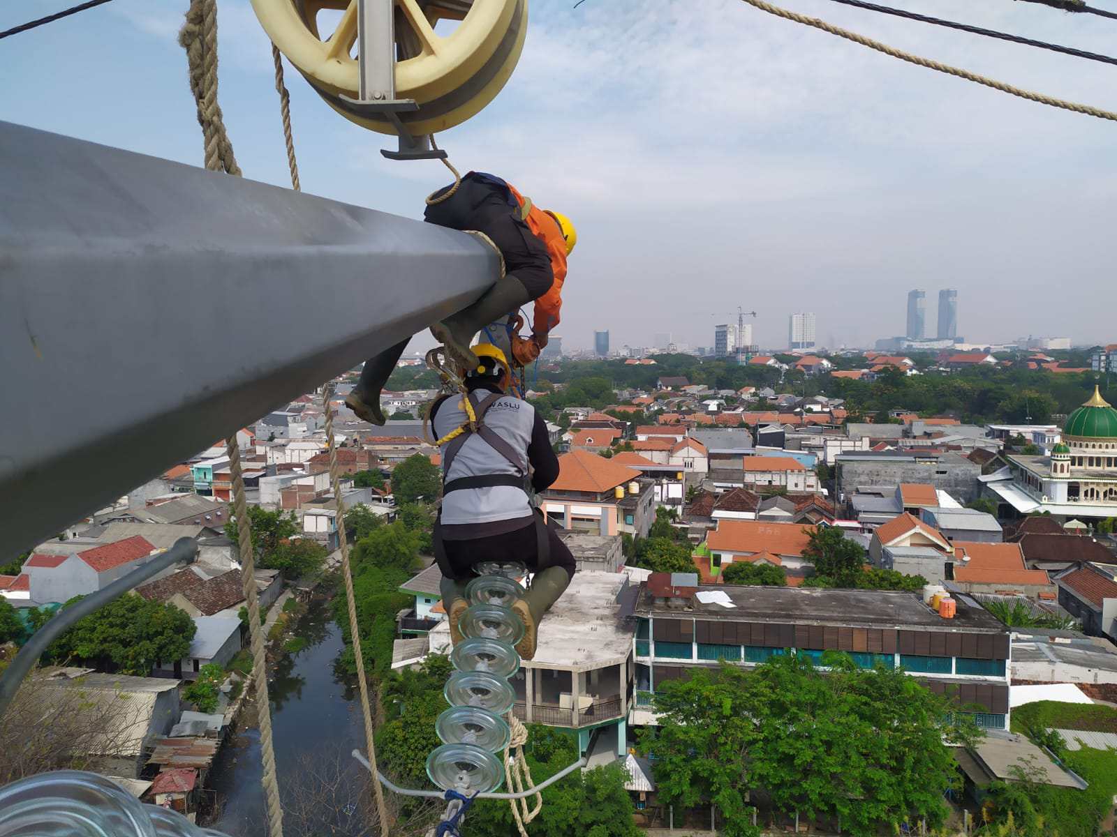 PLN Rampungkan Transmisi Listrik 150 kV Surabaya Selatan-Kalisari, TDKN Capai 74,38 Persen
