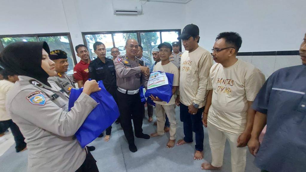 Gelar Jumat Curhat, Polda Bali Sambangi Komunitas Bengkel Otomotif