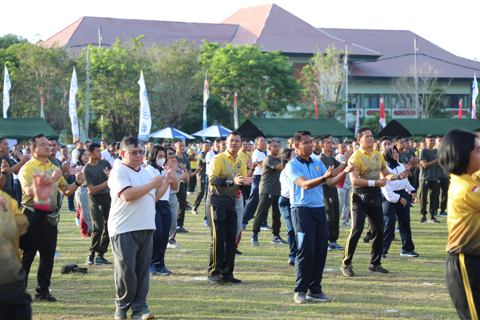 Perkuat Sinergitas, Polda Bali dan Kodam IX/Udayana Gelar Olahraga Bersama