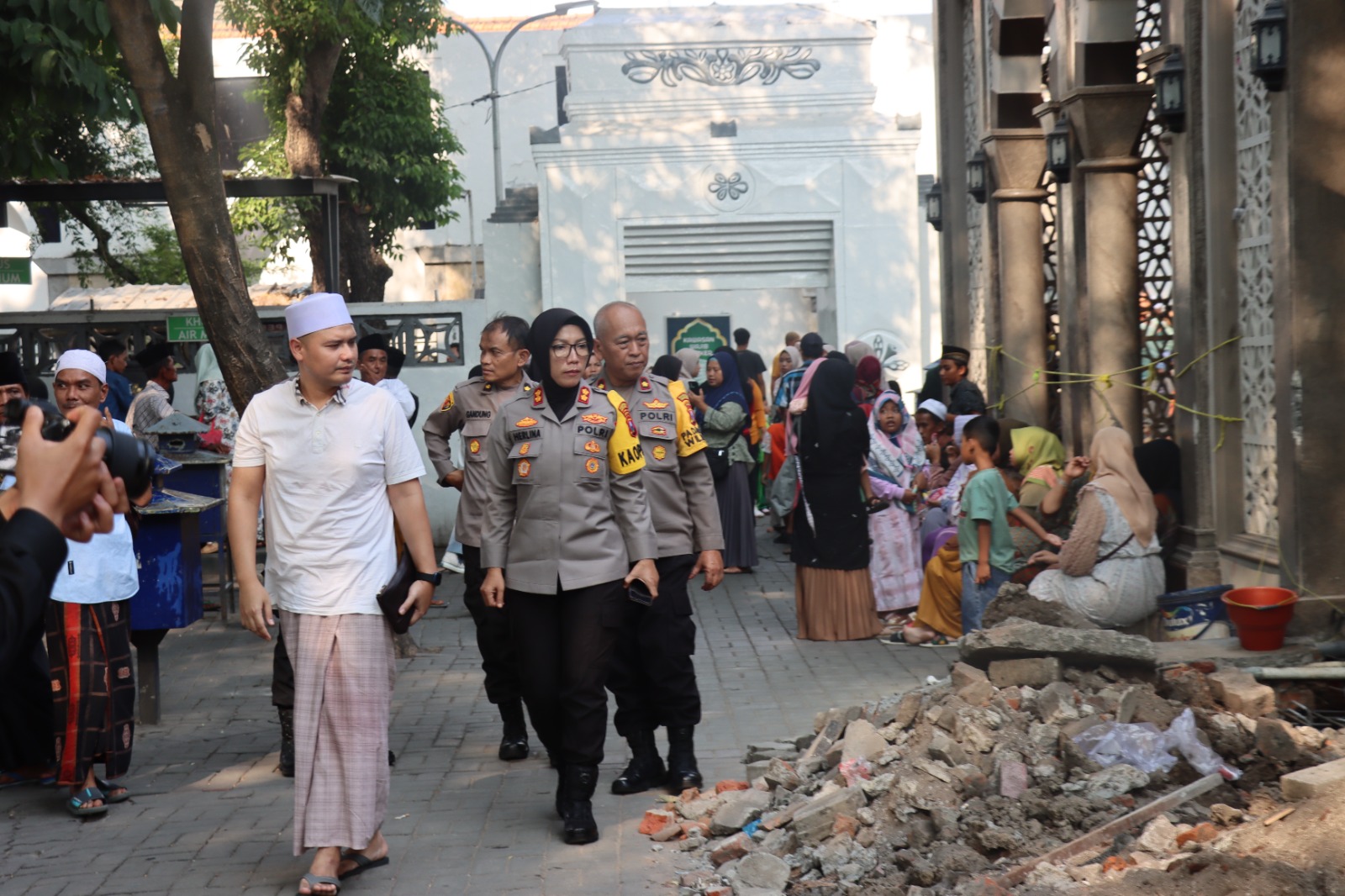 Sambut Hari Bhayangkara ke 77 Polres Pelabuhan Tanjungperak Revitalisasi Wisata Religi Sunan Ampel