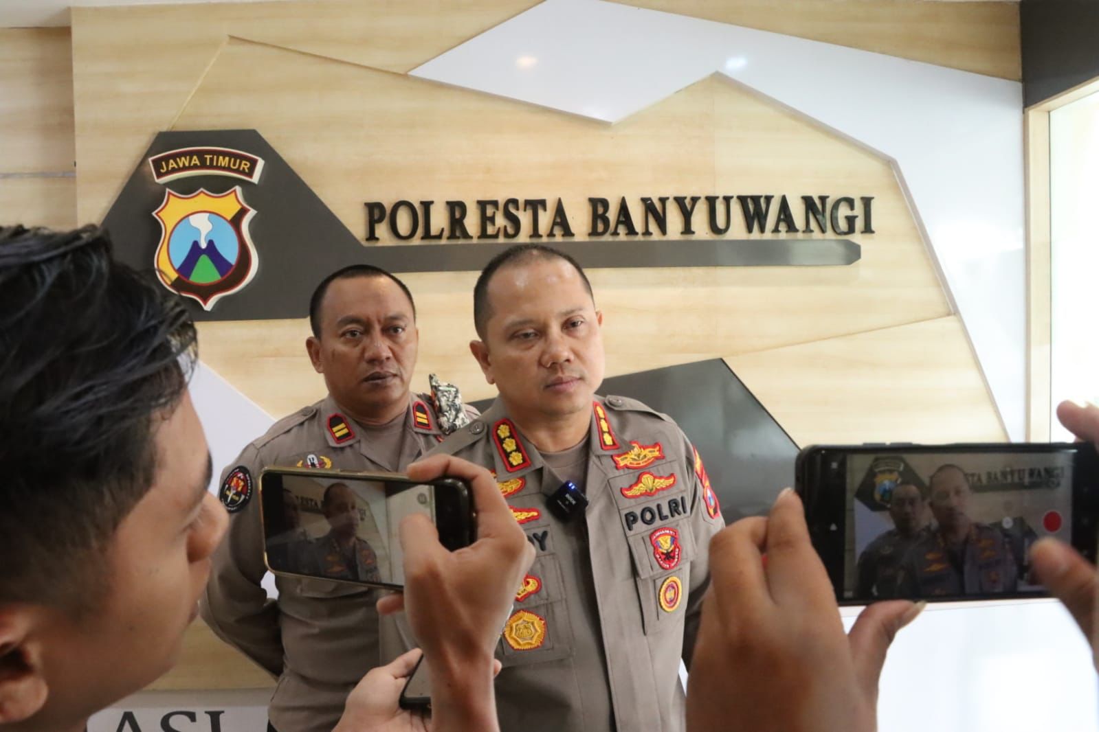 Polresta Banyuwangi Himbau Pengguna Jalan Lewat Jalur Selatan Hindari Macet Antrean Pelabuhan Ketapang