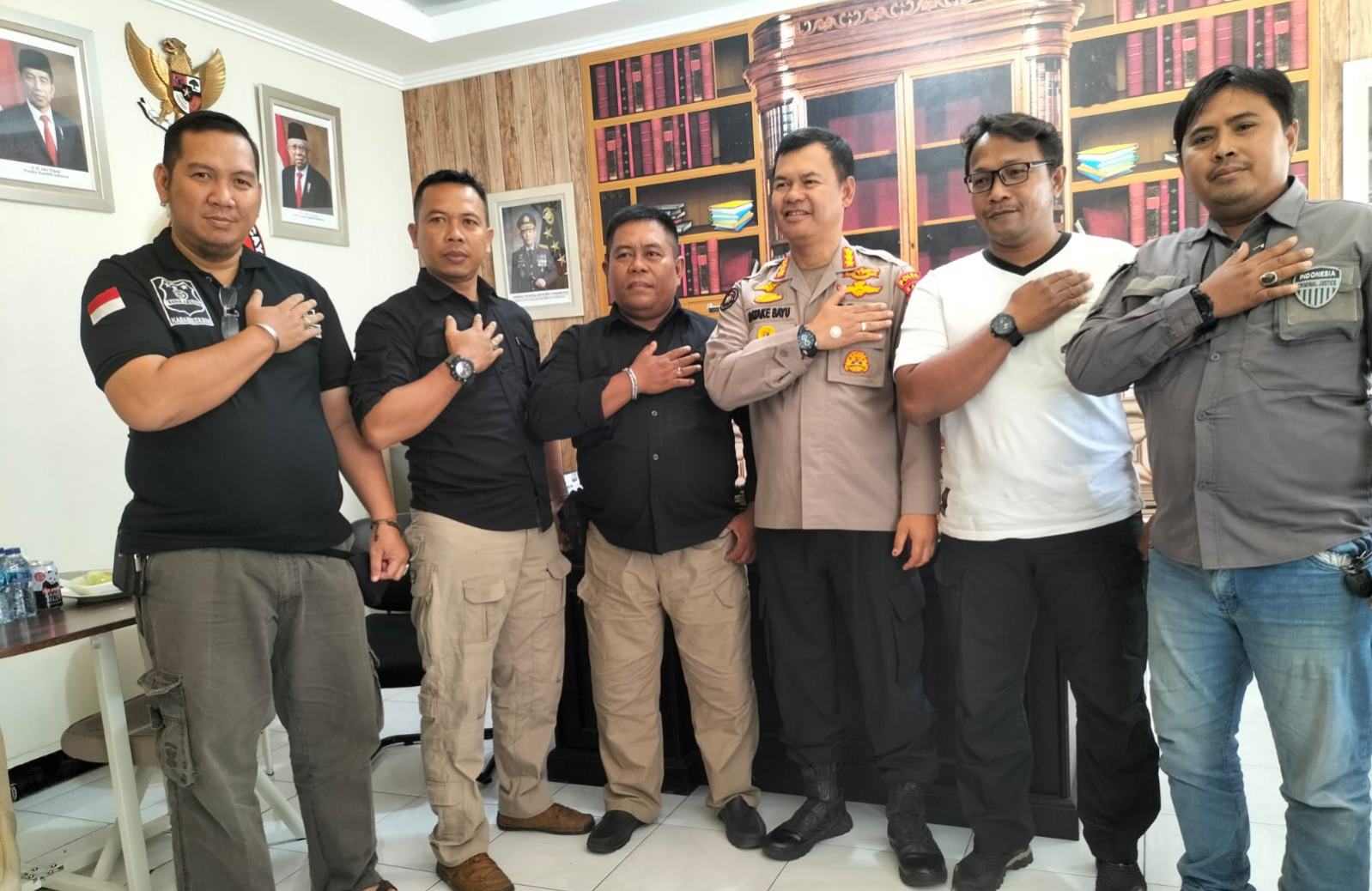 Kabidhumas Polda Bali Kombes Pol. Stefanus Satake Bayu Setianto,S.I.K., Dapat Kunjungan Tim Awak Media Jawa Timur