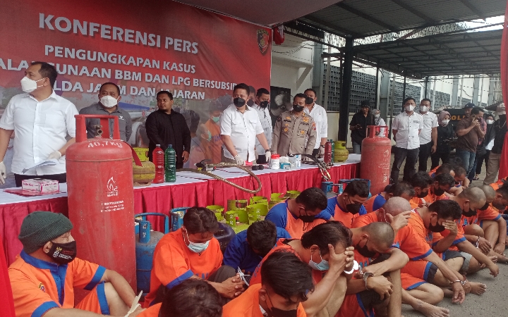 Polda Jatim Ungkap 62 Kasus Penimbunan Minyak dan Gas Bumi dengan 92 Tersangka