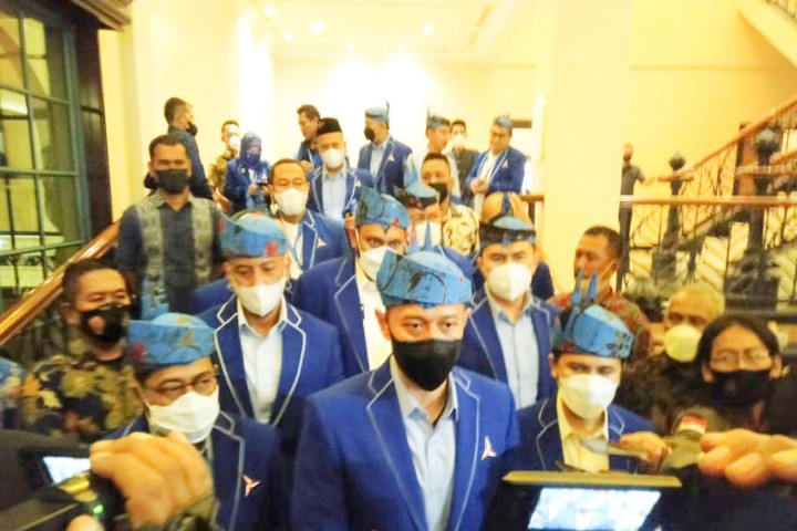 Ketua Partai Demokrat Jatim Emil Elistianto Dardak Resmi Dilantik